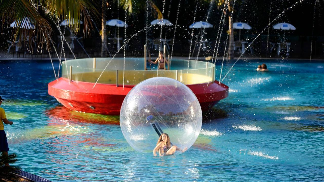Recanto Cataratas - Thermas, Resort E Convention Foz do Iguaçu Extérieur photo A water ball